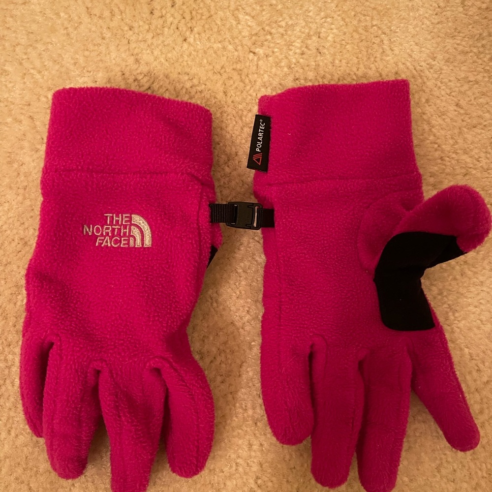 North face young adult winter gloves